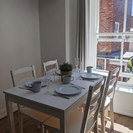 Apartament Riverside York
